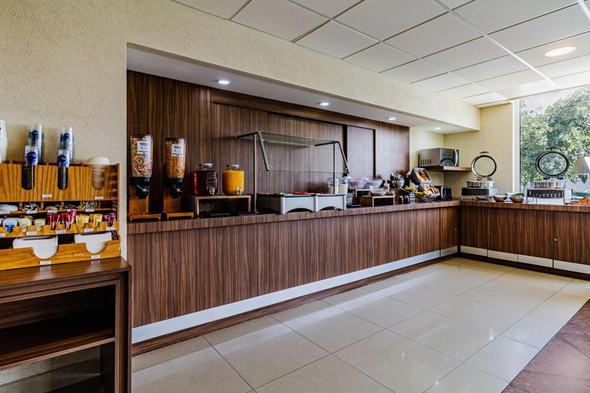 City Express By Marriott Tuxtla Gutiérrez Zewnętrze zdjęcie
